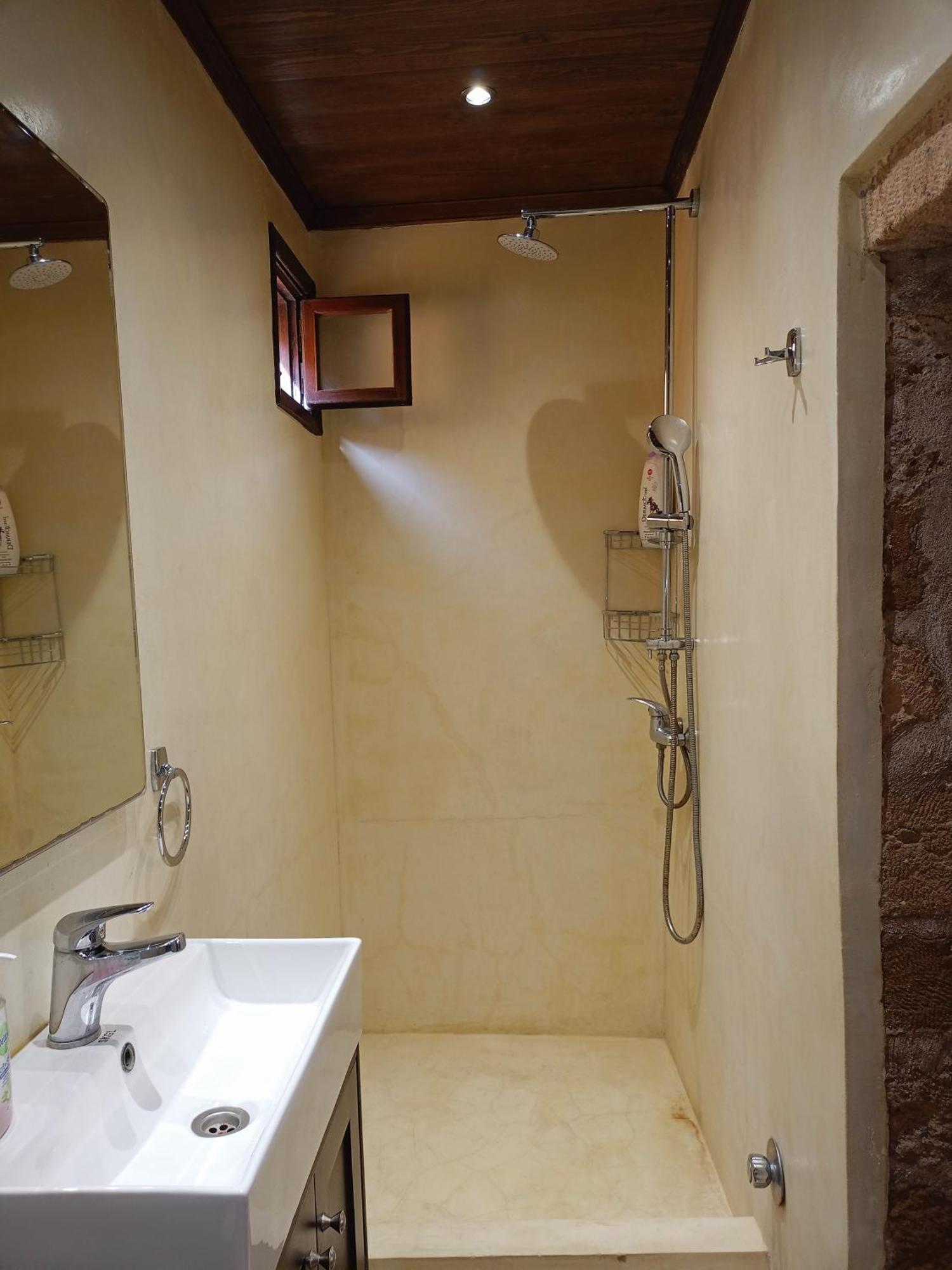 Kissamitakis Guesthouse 莫奈姆瓦夏 外观 照片