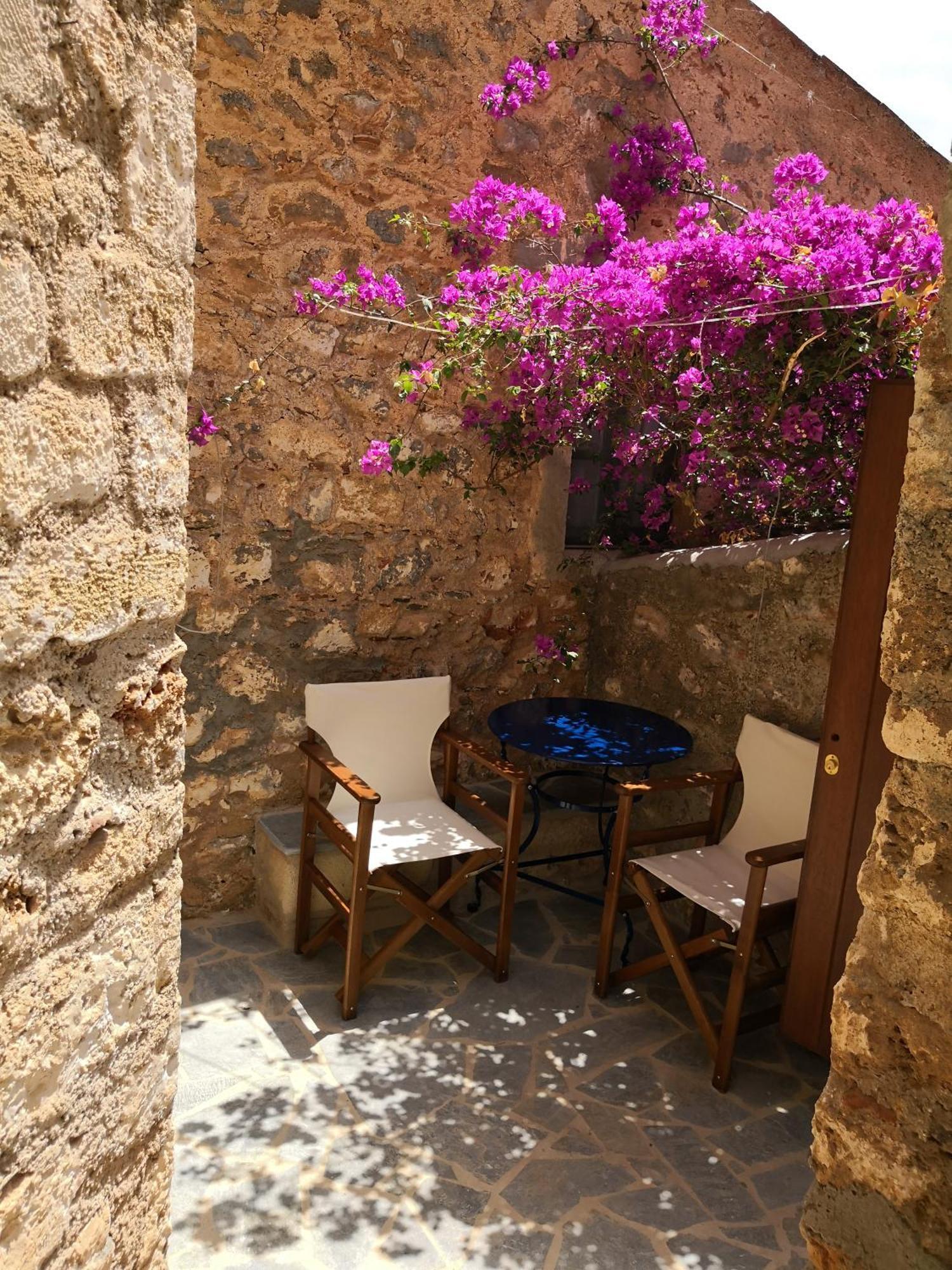 Kissamitakis Guesthouse 莫奈姆瓦夏 外观 照片