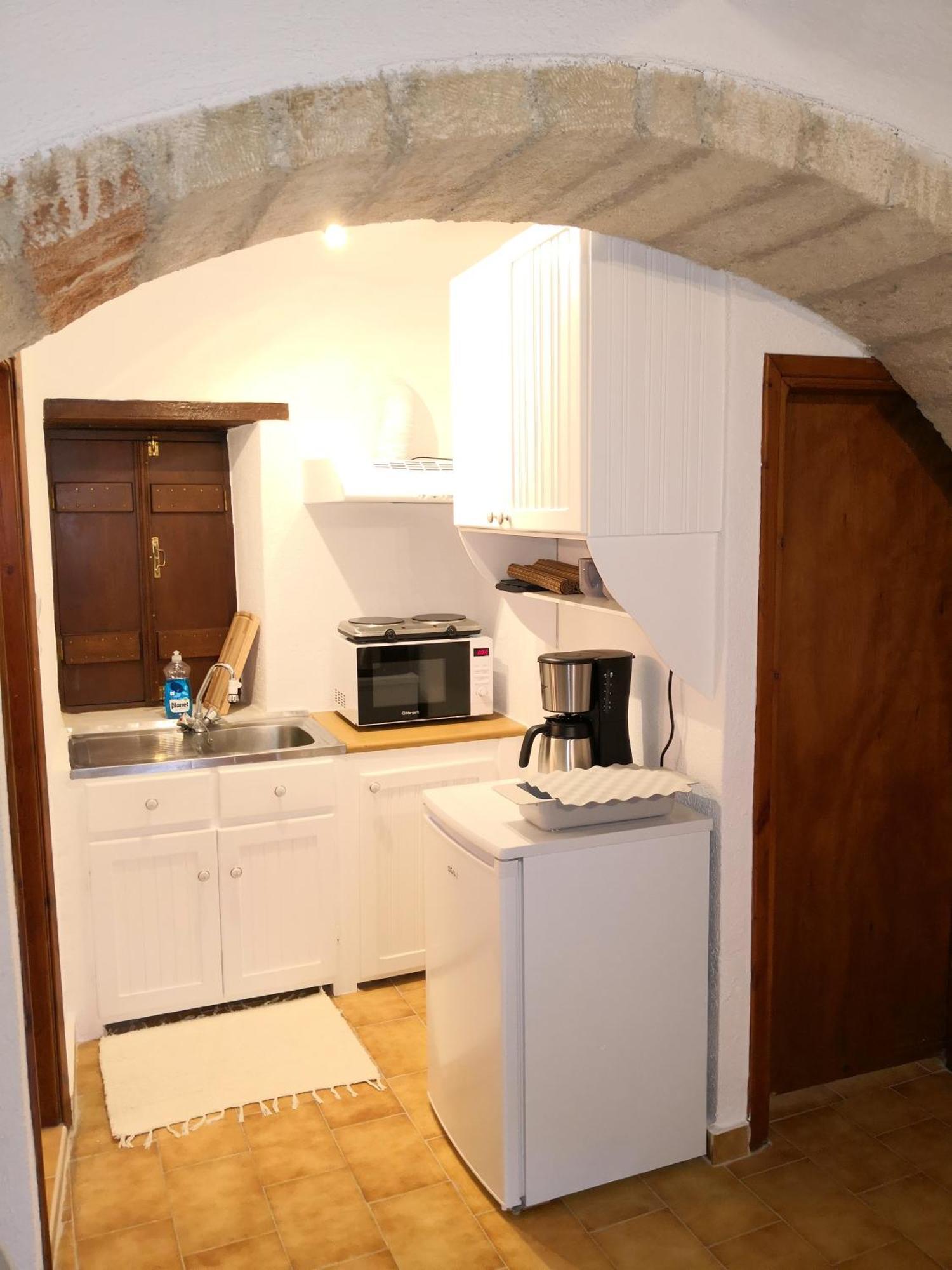 Kissamitakis Guesthouse 莫奈姆瓦夏 外观 照片