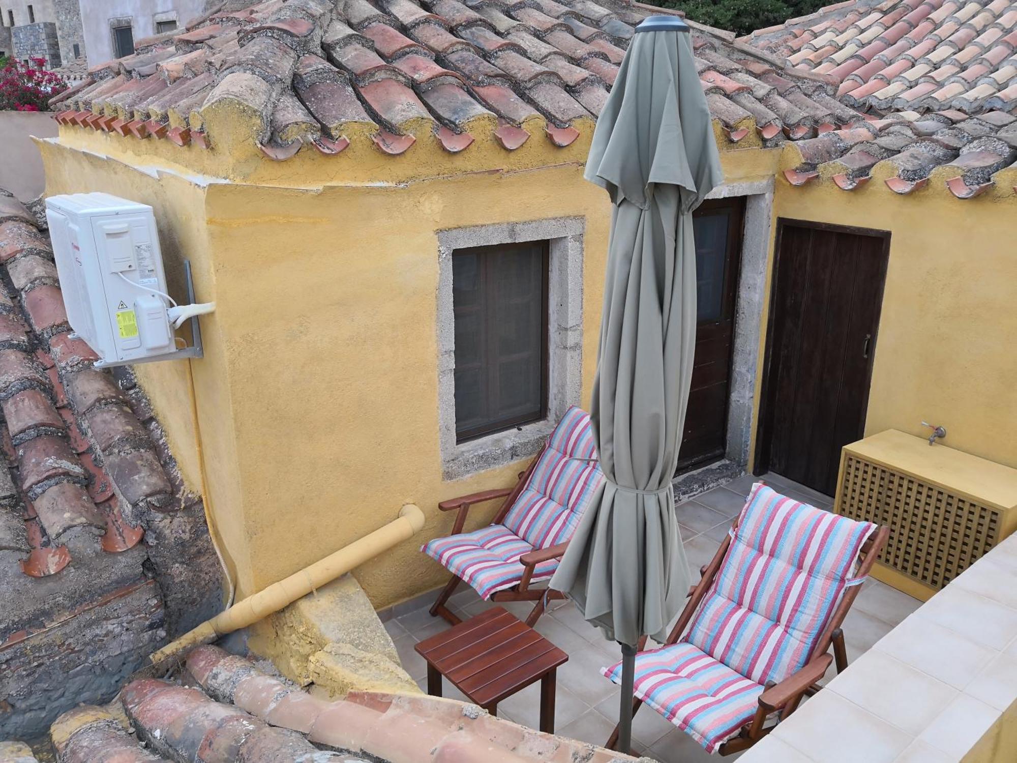Kissamitakis Guesthouse 莫奈姆瓦夏 外观 照片