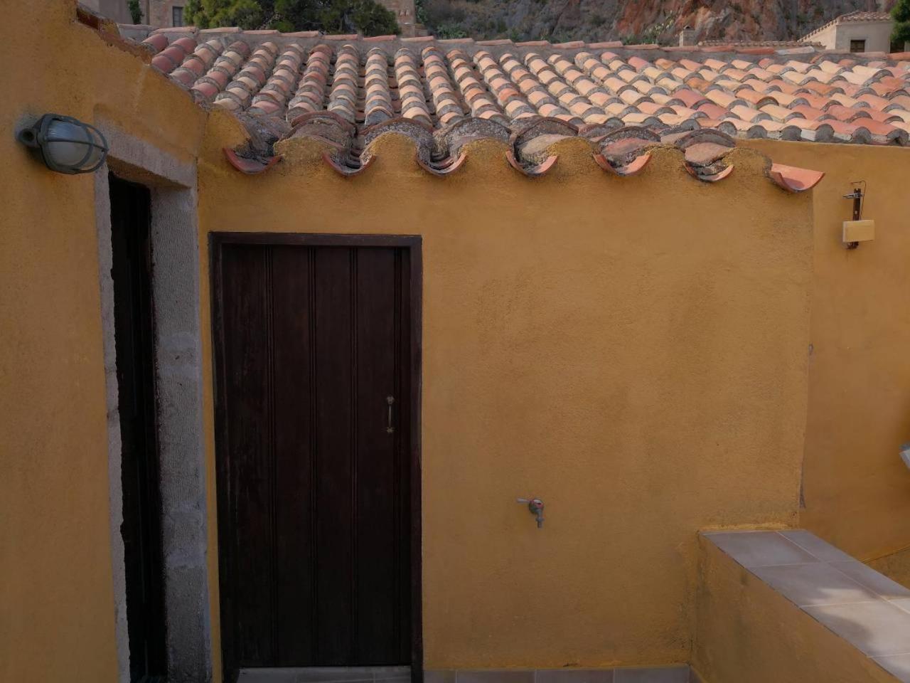 Kissamitakis Guesthouse 莫奈姆瓦夏 外观 照片