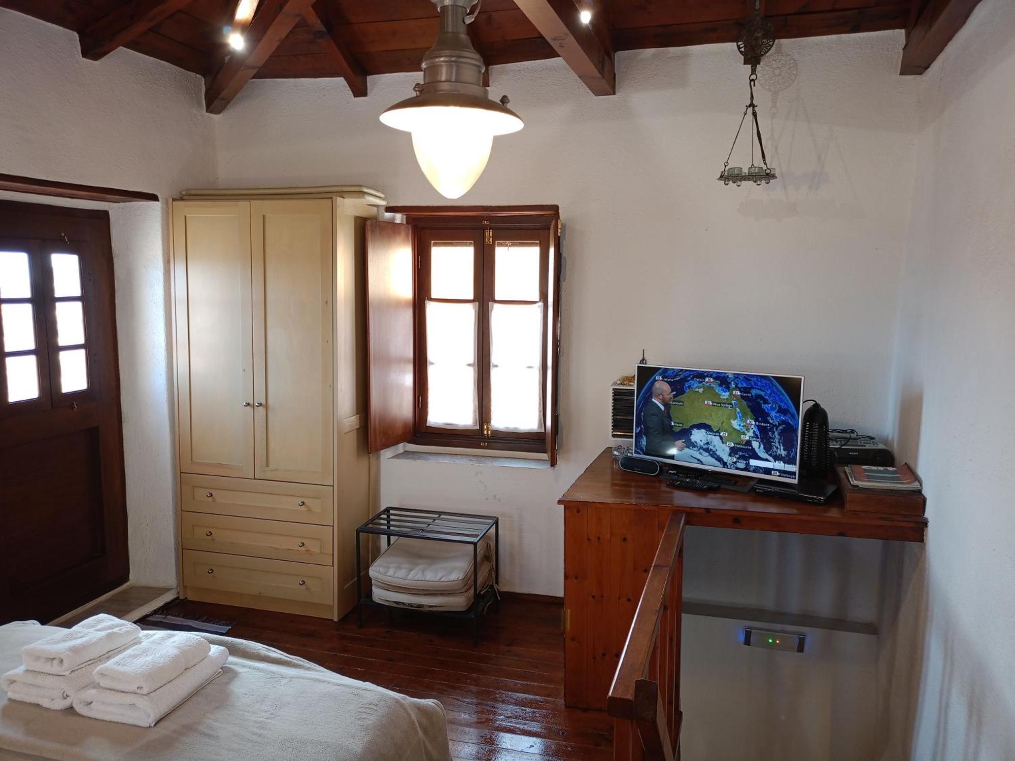 Kissamitakis Guesthouse 莫奈姆瓦夏 外观 照片